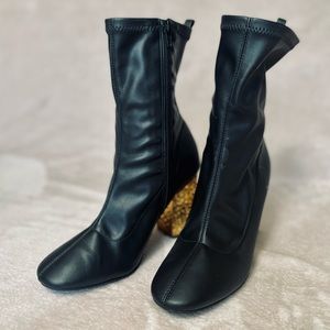 Black thick heal leather boots
